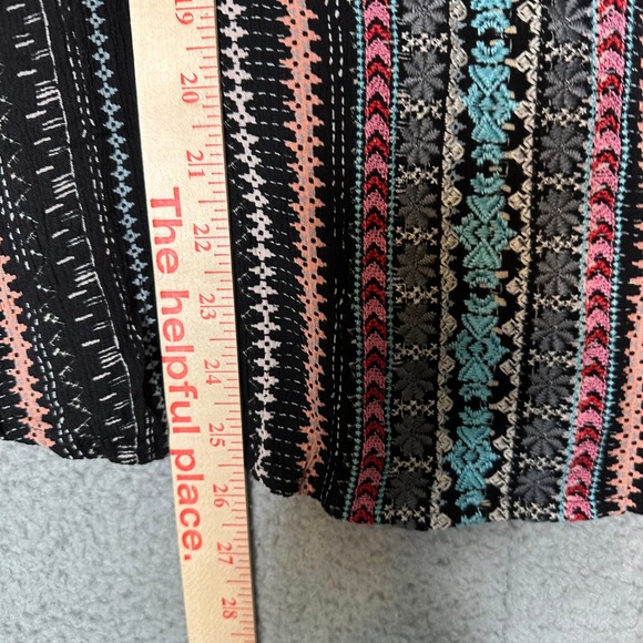 Savanna Jane Embroidered Bell Sleeve V Neck Tunic Top Black Floral Print Size S - Picture 7 of 8